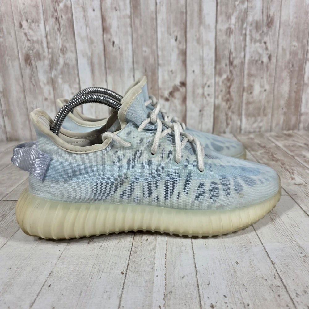 Adidas Yeezy Boost 350 V2 Mono Ice Blue GW2869 Womens 7.5 Mens 6.5